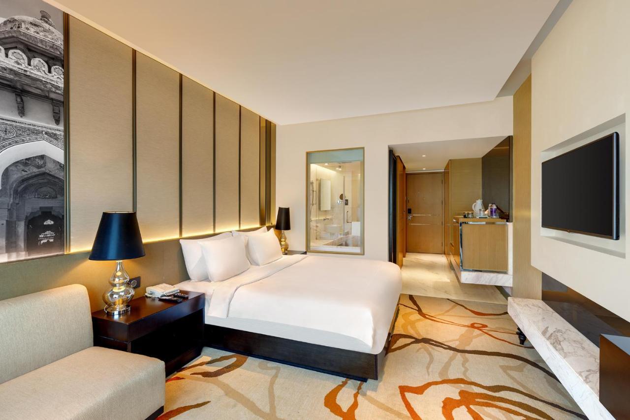 Pride Plaza Hotel, Aerocity 5*