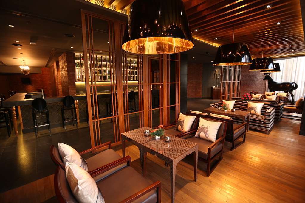 Pride Plaza Hotel, Aerocity 5* New Delhi